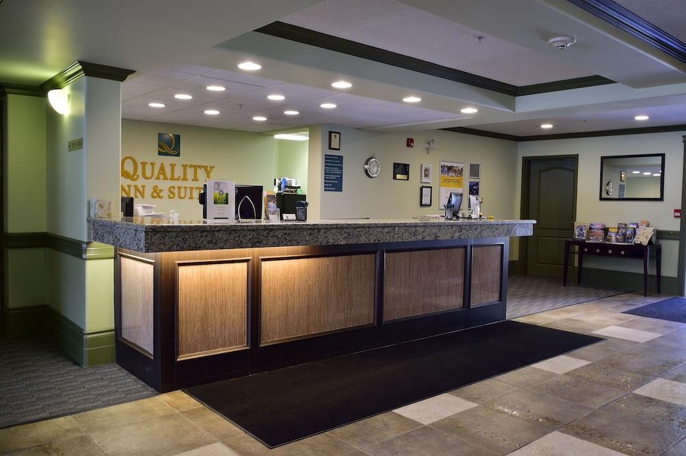 Quality Inn & Suites Hinton Εξωτερικό φωτογραφία