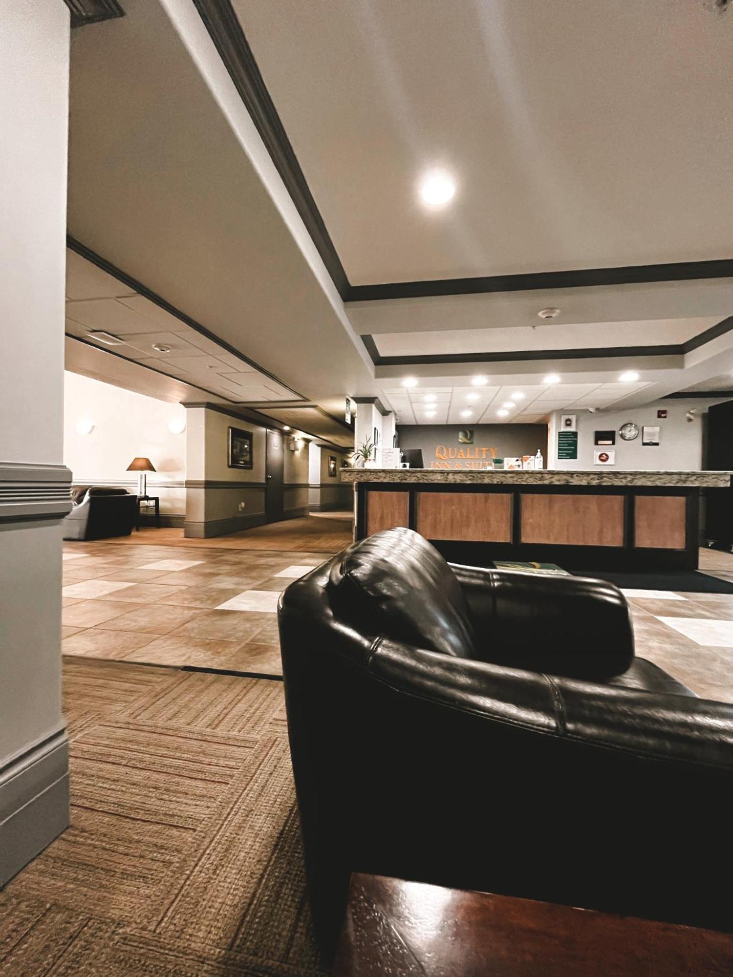Quality Inn & Suites Hinton Εξωτερικό φωτογραφία