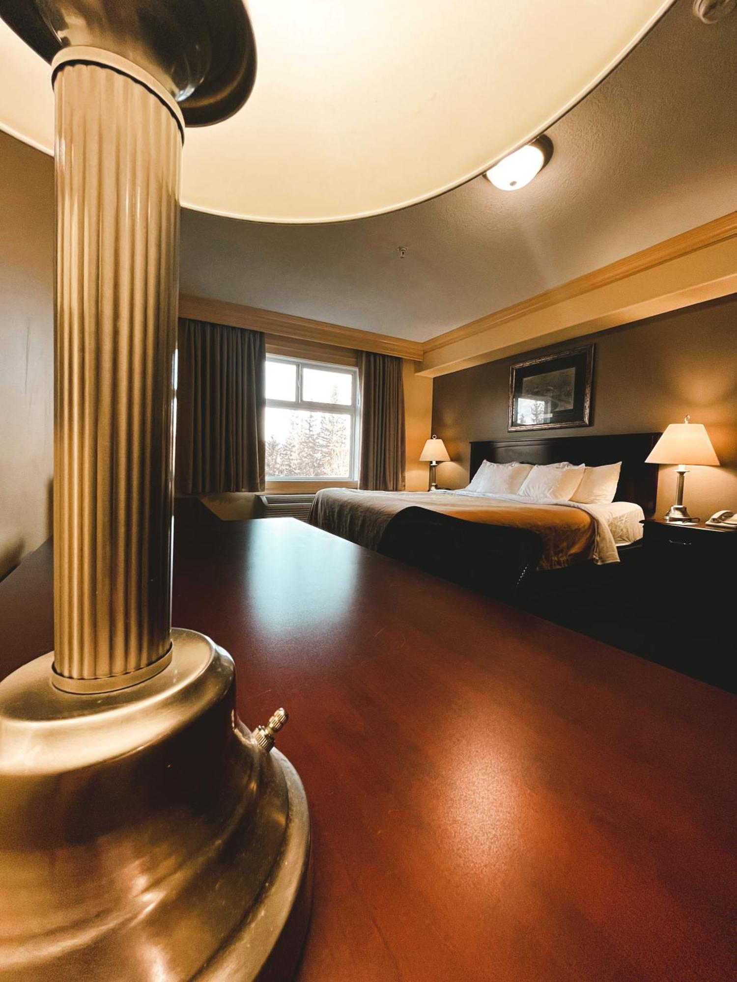 Quality Inn & Suites Hinton Εξωτερικό φωτογραφία