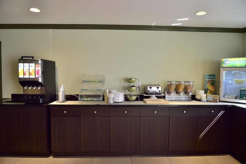 Quality Inn & Suites Hinton Εξωτερικό φωτογραφία