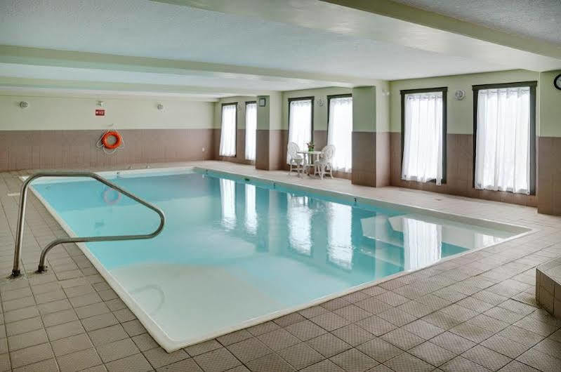 Quality Inn & Suites Hinton Εξωτερικό φωτογραφία